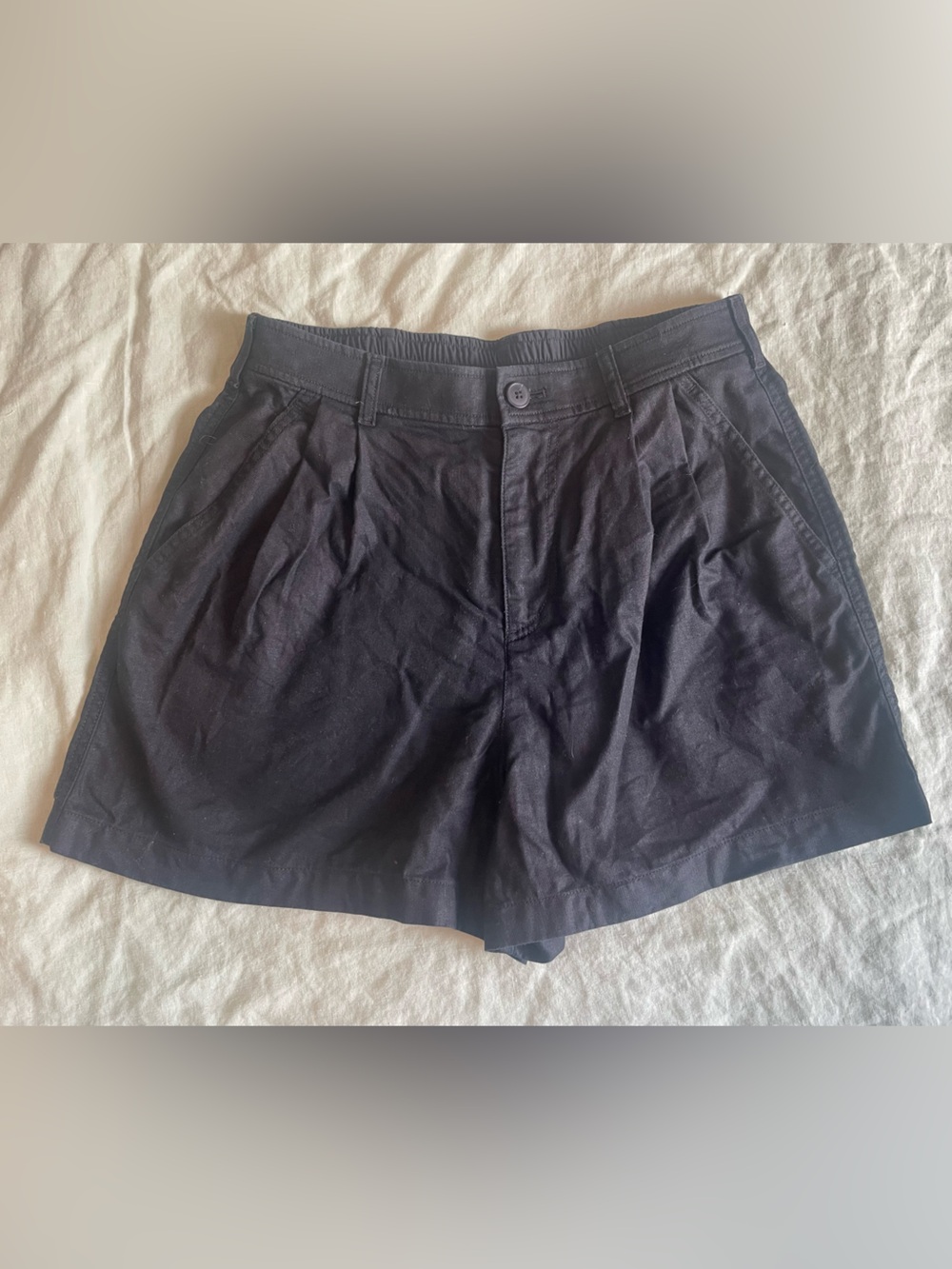 Uniqlo Black Women's Casual Elastic-Waist Bermuda Shorts